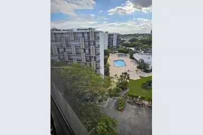 20500 W Country Club Dr #804, Aventura, FL 33180 - Photo 1