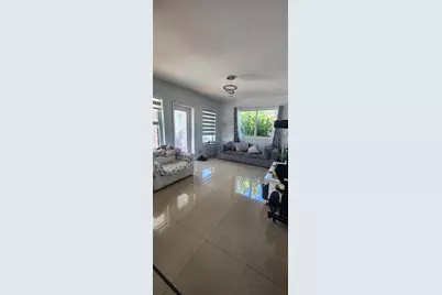 802 E 30th St, Hialeah, FL 33013 - Photo 1
