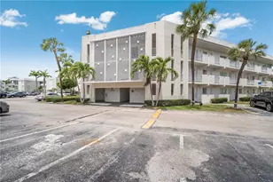 7713 SW 88th St, Miami, FL 33156 - Photo 1