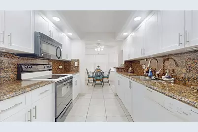 550 SW 137th Ave #104L, Pembroke Pines, FL 33027 - Photo 1