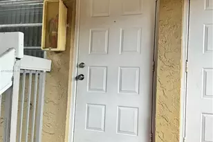 10028 Twin Lakes Dr, Coral Springs, FL 33071 - Photo 1