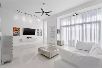 3936 NE 168th St #7, North Miami Beach, FL 33160 - Photo 1