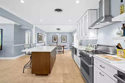 608 NW 25th St, Wilton Manors, FL 33311 - Photo 1