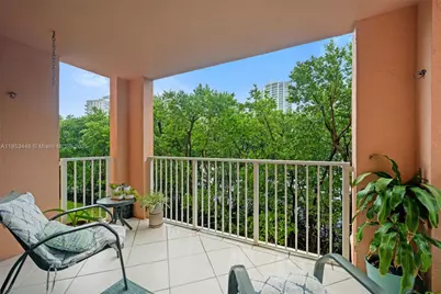 19999 E Country Club Dr #1208, Aventura, FL 33180 - Photo 1