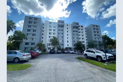 9143 SW 77 Av #B807, Miami, FL 33156 - Photo 1
