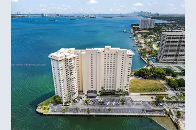 11111 Biscayne Blvd #17F, Miami, FL 33181 - Photo 1