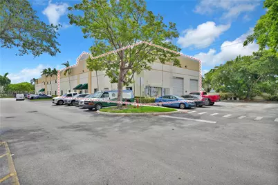 917 NW 31st Ave, Pompano Beach, FL 33069 - Photo 1