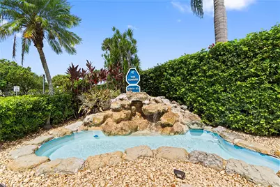 13953 Kendale Lakes Cr #305B, Miami, FL 33183 - Photo 1