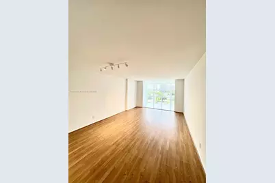800 Parkview Dr #605, Hallandale Beach, FL 33009 - Photo 1