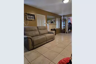 1065 NW 50th St, Miami, FL 33127 - Photo 1