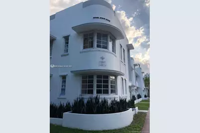 810 7th St #206, Miami Beach, FL 33139 - Photo 1