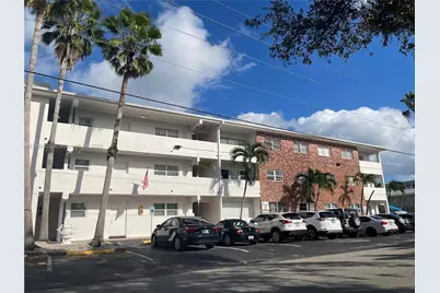 941 NE 170th St #102, Miami, FL 33162 - Photo 1