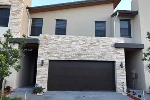10552 NW 78th Terrace, Doral, FL 33178 - Photo 1