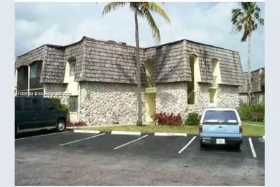 3123 Oakland Shores Dr #D211, Oakland Park, FL 33309 - Photo 1