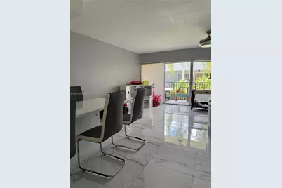 10 NW 87th Ave #B206, Miami, FL 33172 - Photo 1