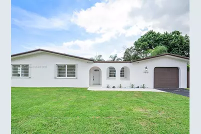 9310 SW 165th St, Palmetto Bay, FL 33157 - Photo 1