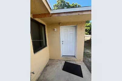 1727 NW 16th St #A, Miami, FL 33125 - Photo 1