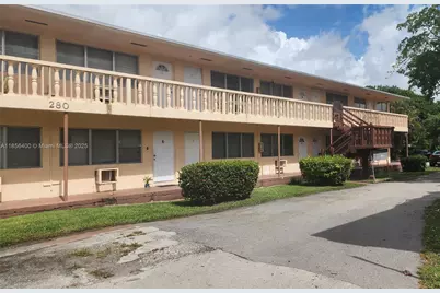 280 SW 11th Ave #9, Hallandale Beach, FL 33009 - Photo 1