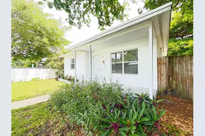 655 SW 6th St, Hallandale Beach, FL 33009 - Photo 1