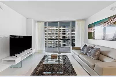 475 Brickell Ave #2009, Miami, FL 33131 - Photo 7