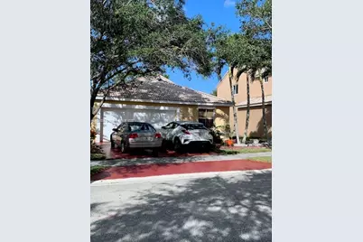 944 Savannah Falls Dr, Weston, FL 33327 - Photo 1