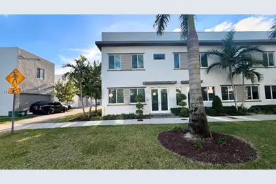 6612 NW 103rd Pkwy, Doral, FL 33178 - Photo 1