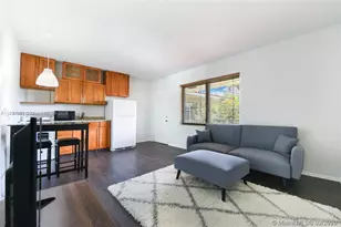 345 Michigan Ave, Miami Beach, FL 33139 - Photo 1