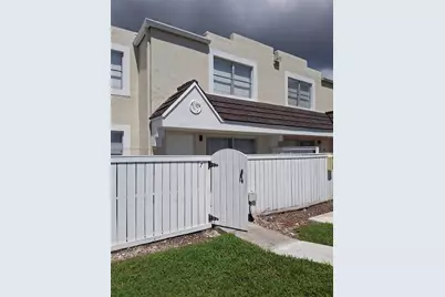 6825 SW 45 Ln #7, Miami, FL 33155 - Photo 1