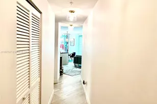 1111 SW 1, Miami, FL 33130 - Photo 1