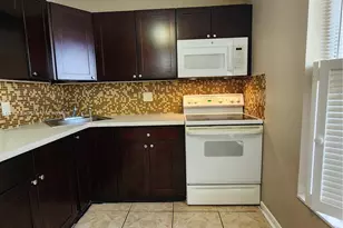 6020 NW 64th Ave, Tamarac, FL 33319 - Photo 3