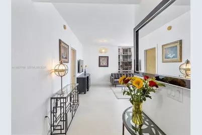 1060 Brickell Ave #3117, Miami, FL 33131 - Photo 1