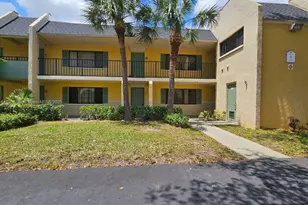 605 Meadows Cir, Boynton Beach, FL 33436 - Photo 1