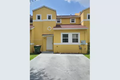 1616 NE 5th St, Homestead, FL 33033 - Photo 1