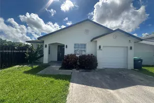 17990 SW 135th Ave, Miami, FL 33177 - Photo 1