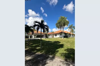 18901 SW 53rd St, Southwest Ranches, FL 33332 - Photo 1