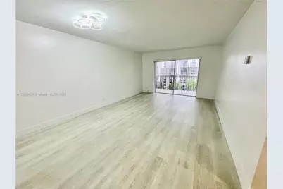 8101 SW 72nd Ave #417W, Miami, FL 33143 - Photo 1
