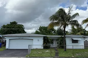 7521 Grant Ct, Hollywood, FL 33024 - Photo 1