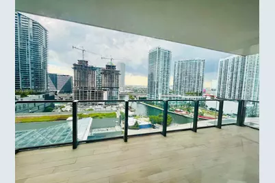 68 SE 6th St #1212, Miami, FL 33131 - Photo 1
