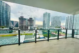 68 SE 6th St, Miami, FL 33131 - Photo 1