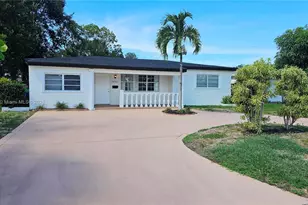 7805 Juniper St, Miramar, FL 33023 - Photo 1