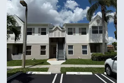 17500 NW 67th Pl #M-4, Hialeah, FL 33015 - Photo 1