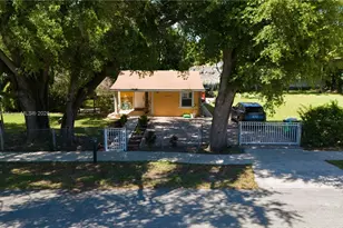 2081 NW 104th St, Miami, FL 33147 - Photo 1