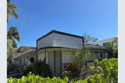 1176 Marseille Dr #4, Miami Beach, FL 33141 - Photo 1