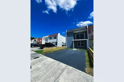 969 W 79th St, Hialeah, FL 33014 - Photo 1