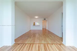 9420 Poinciana Pl, Davie, FL 33324 - Photo 1