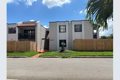 8883 Fontainebleau Blvd #202, Miami, FL 33172 - Photo 1