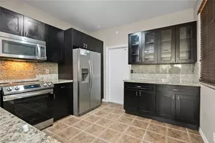 2082 Madeira Dr, Weston, FL 33327 - Photo 1