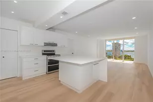 11111 Biscayne Blvd, Miami, FL 33181 - Photo 1