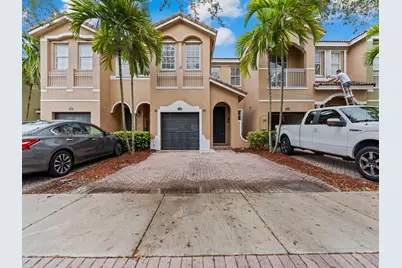 1458 SE 26th Ave, Homestead, FL 33035 - Photo 1