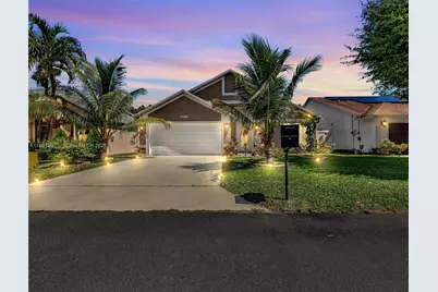 5045 N Foxhall Dr N, West Palm Beach, FL 33417 - Photo 1